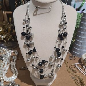 Elegant Black and Silver Beaded Necklace
